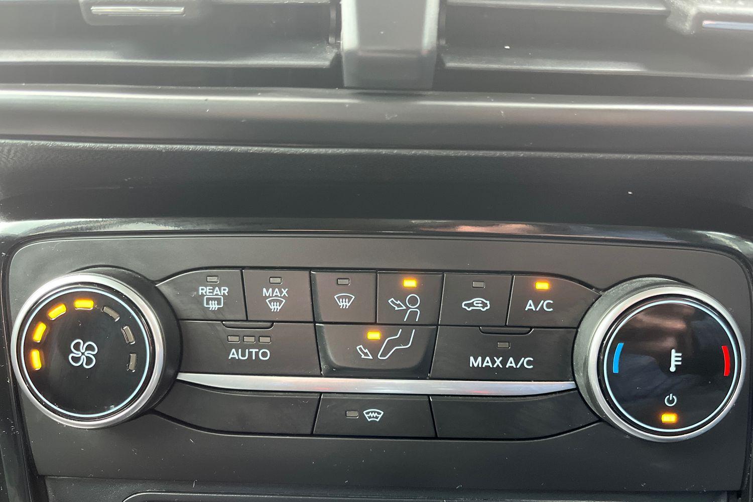 Ford ECOSPORT Photo 31