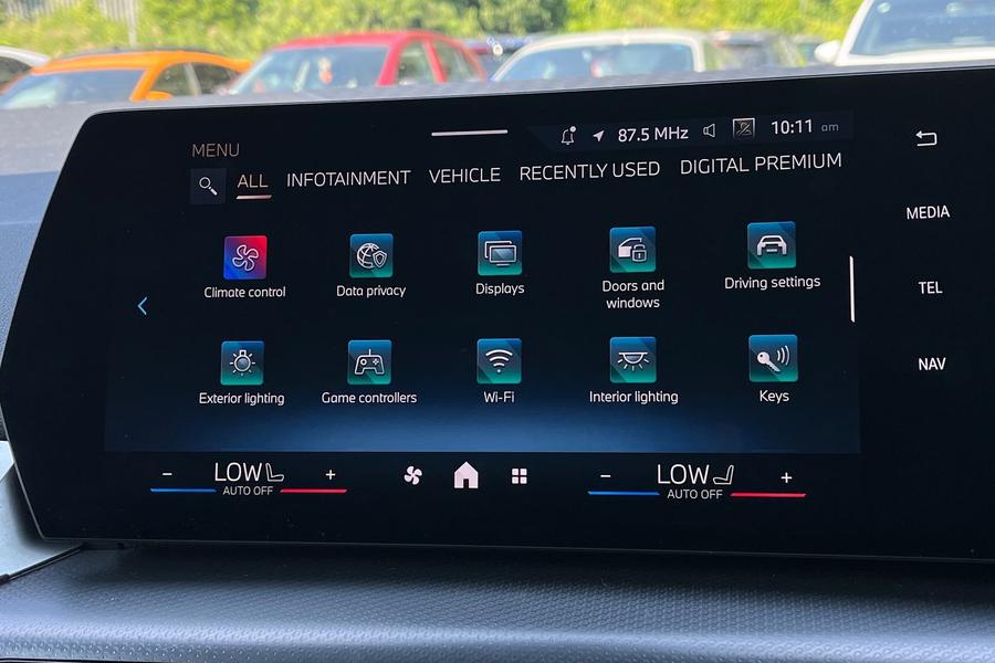 BMW 2 Series Photo autoimg-4df7bd082255ee16c636b3397ded8d16a06cd9e0.jpg