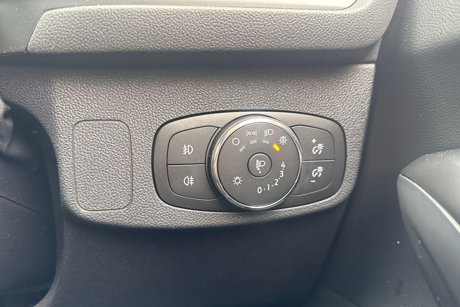 Ford FOCUS Photo 30