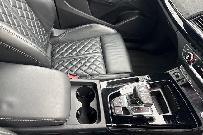 AUDI Q5 Photo 30
