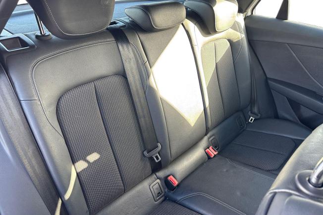 AUDI Q2 Photo 9