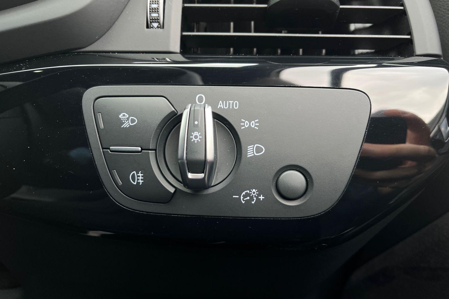 Audi A4 Avant Photo 35