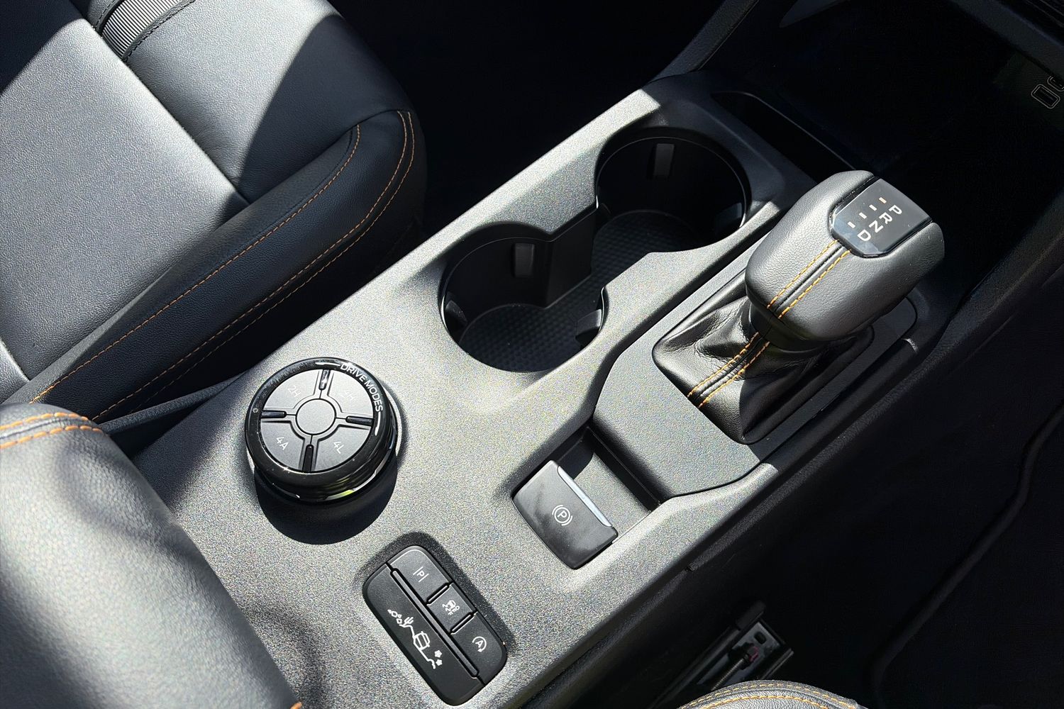 Ford RANGER Photo 31