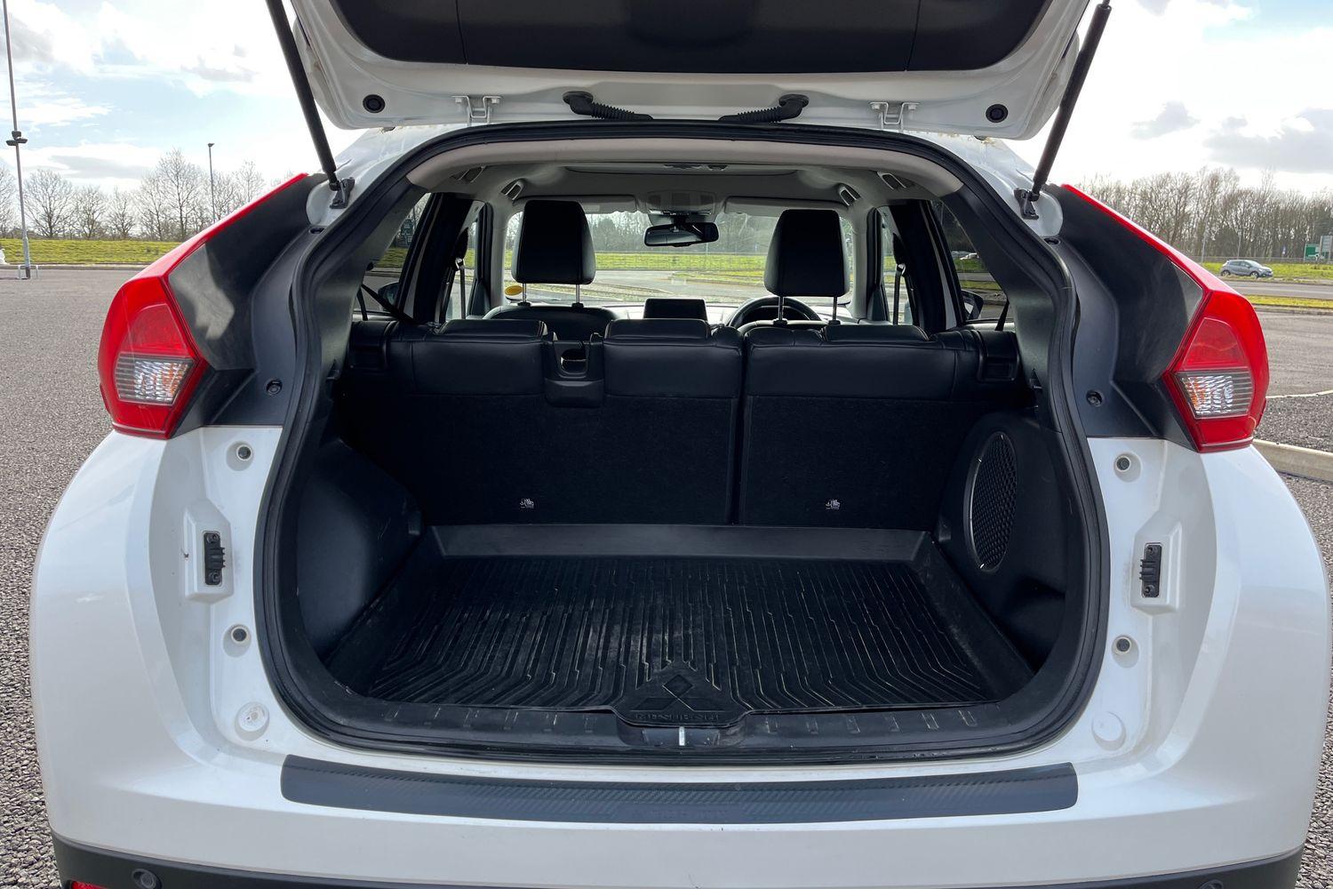 Mitsubishi ECLIPSE CROSS Photo 20