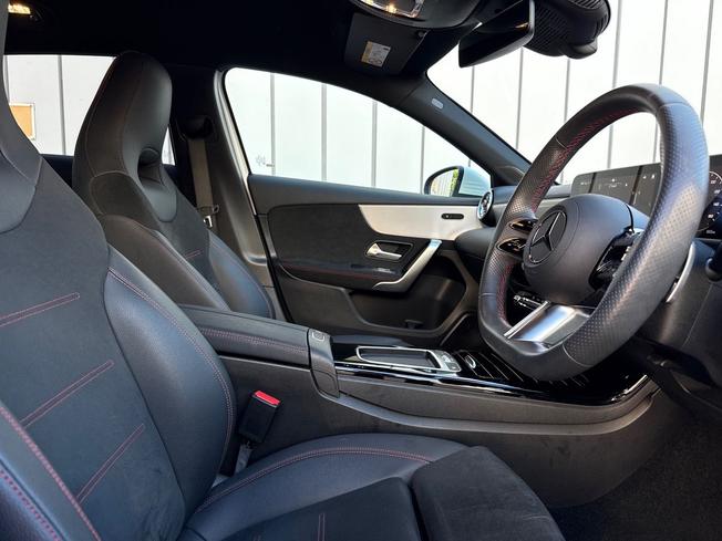 MERCEDES-BENZ A Class Photo 49