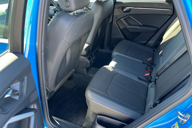 AUDI Q3 Photo 39