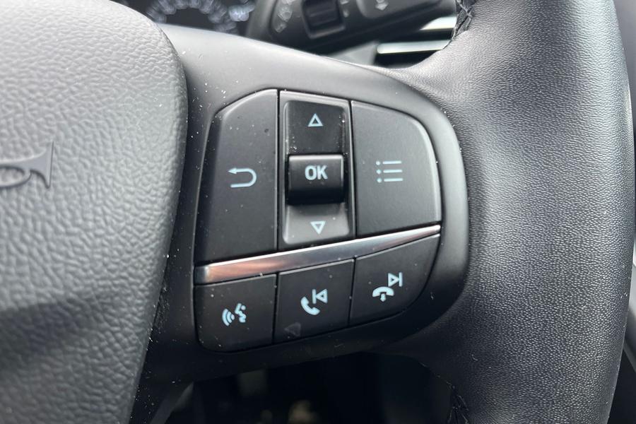 Ford FOCUS Photo autoimg-4e07223a33a398026a988439d83db078e345b72c.jpg