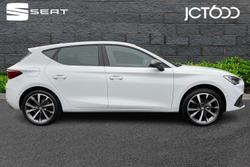 SEAT Leon Photo 4
