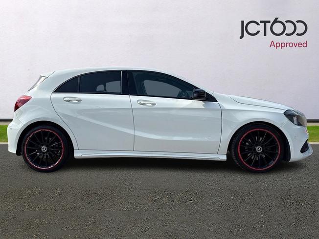 MERCEDES-BENZ A Class Photo 4