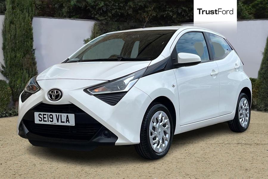 Toyota AYGO Photo autoimg-4e09cd18dea04b76e5effce81d3f0f72932e8b3d.jpg