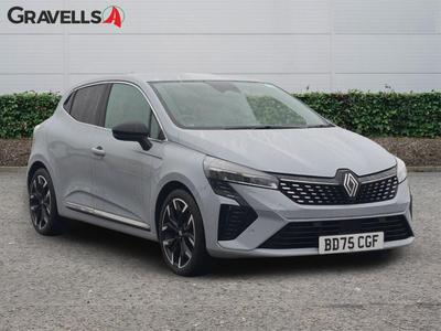 Used 2025 Renault Clio 1.6 E-TECH techno Hatchback 5dr Petrol Hybrid Auto Euro 6 (s/s) (145 ps) Grey at Gravells