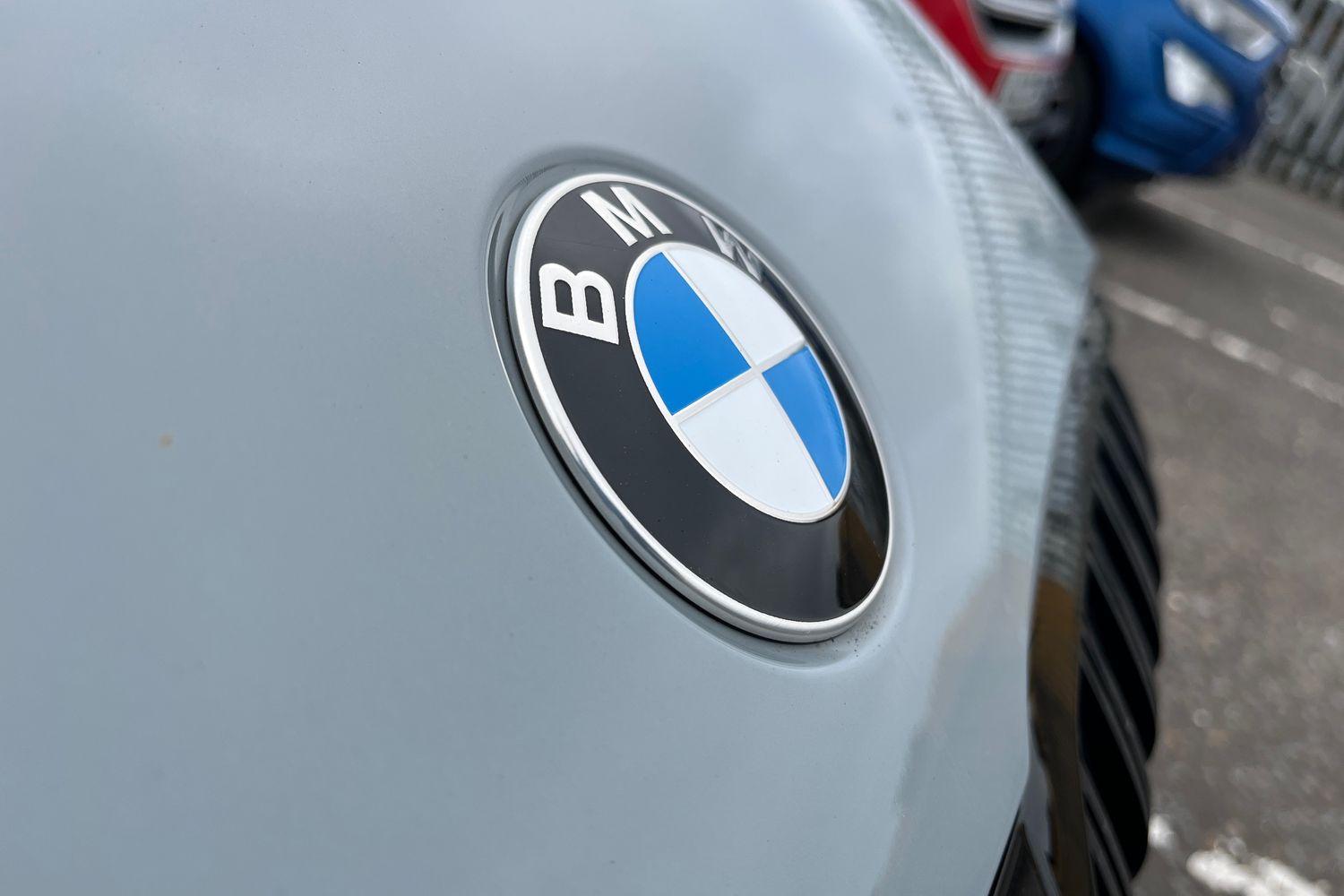 BMW 3 SERIES Photo 24