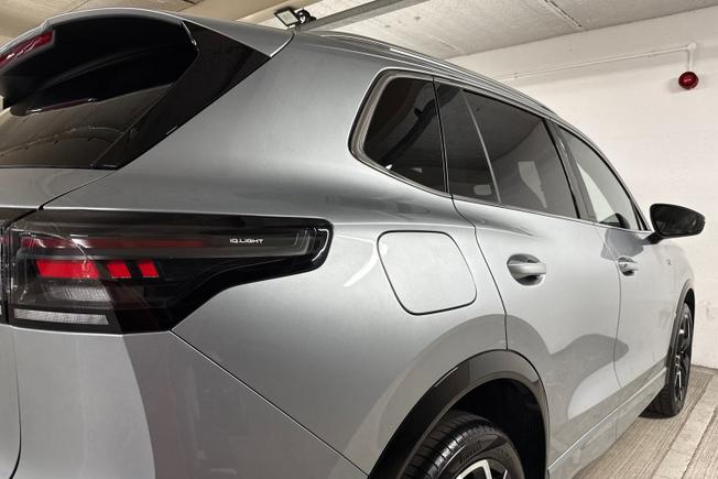 VOLKSWAGEN Tiguan Photo 38