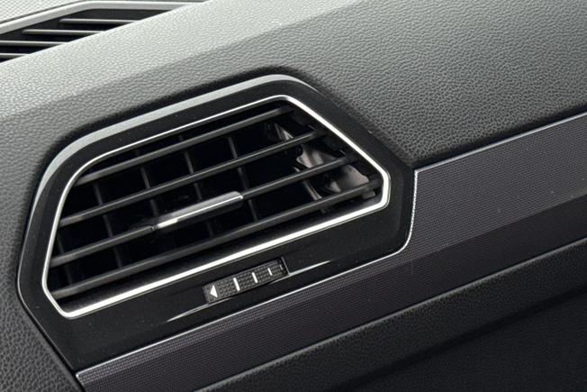VOLKSWAGEN Tiguan Photo 46