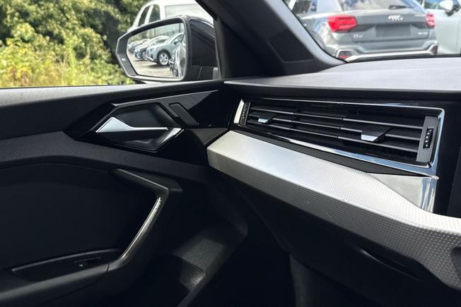 AUDI A1 Photo 37