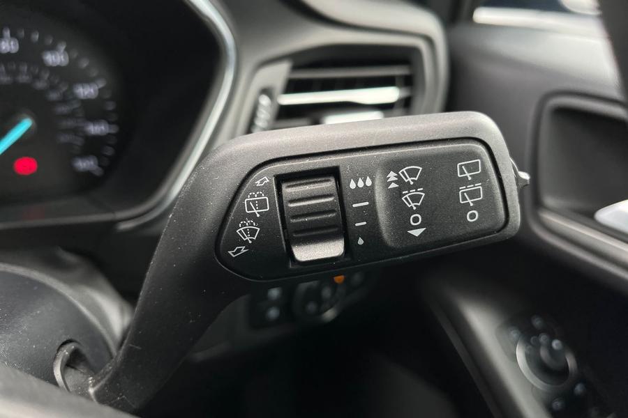 Ford Focus Photo autoimg-4e12d193fdd0d9efa9e83a2c35ad3faa93f21962.jpg
