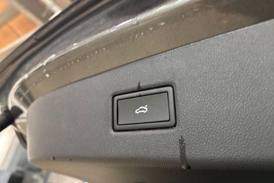 Ford Explorer Photo autoimg-4e17da427a622d6f9d849ceaaea849c6a772b90f.jpg
