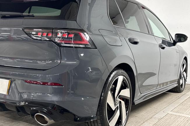 VOLKSWAGEN Golf Photo 28