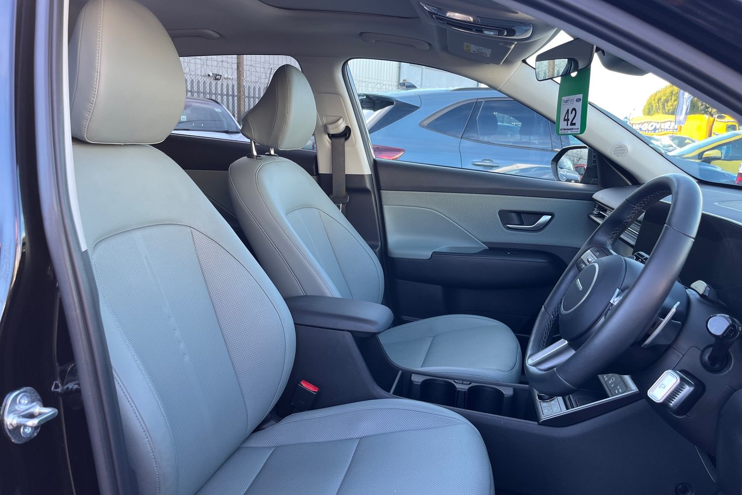 Hyundai KONA Photo 16