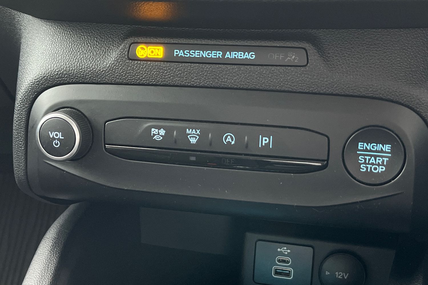 Ford FOCUS Photo 33