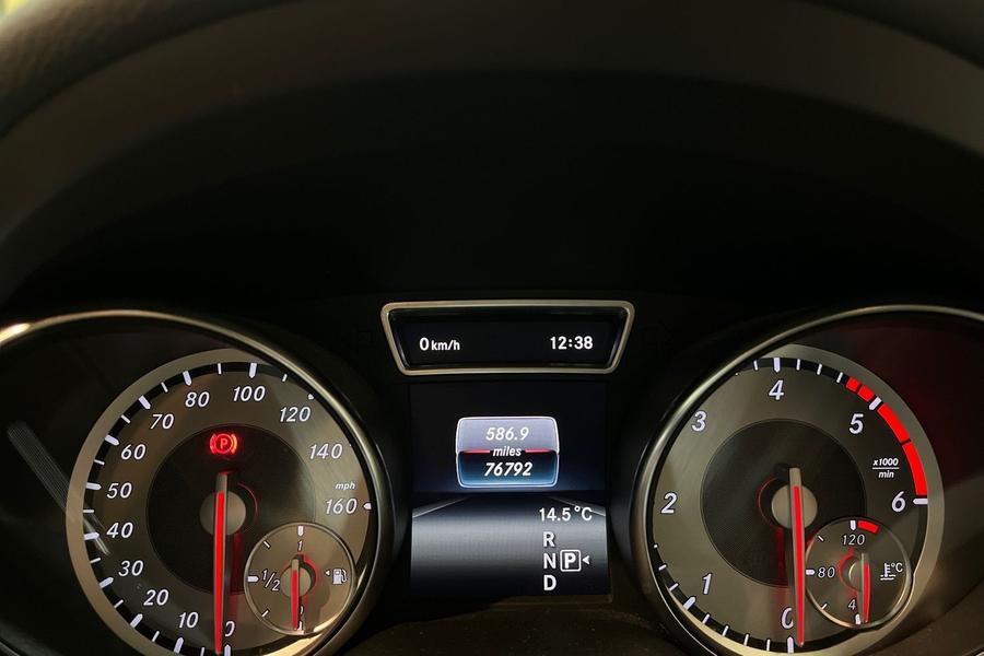 Mercedes-Benz CLA Photo autoimg-4e20b348cb581fc4095e245689497ea5f4f2eebe.jpg