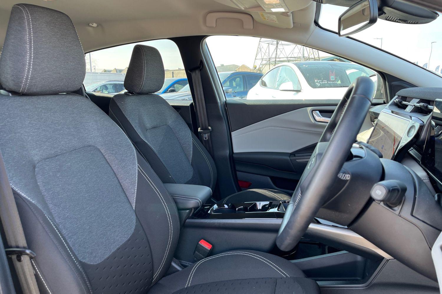 Ford Puma Gen-E Photo 16