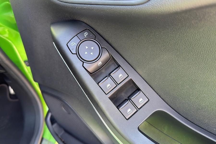 Ford FIESTA Photo autoimg-4e251a707e846c890d27537e2f6354e05809f1dd.jpg