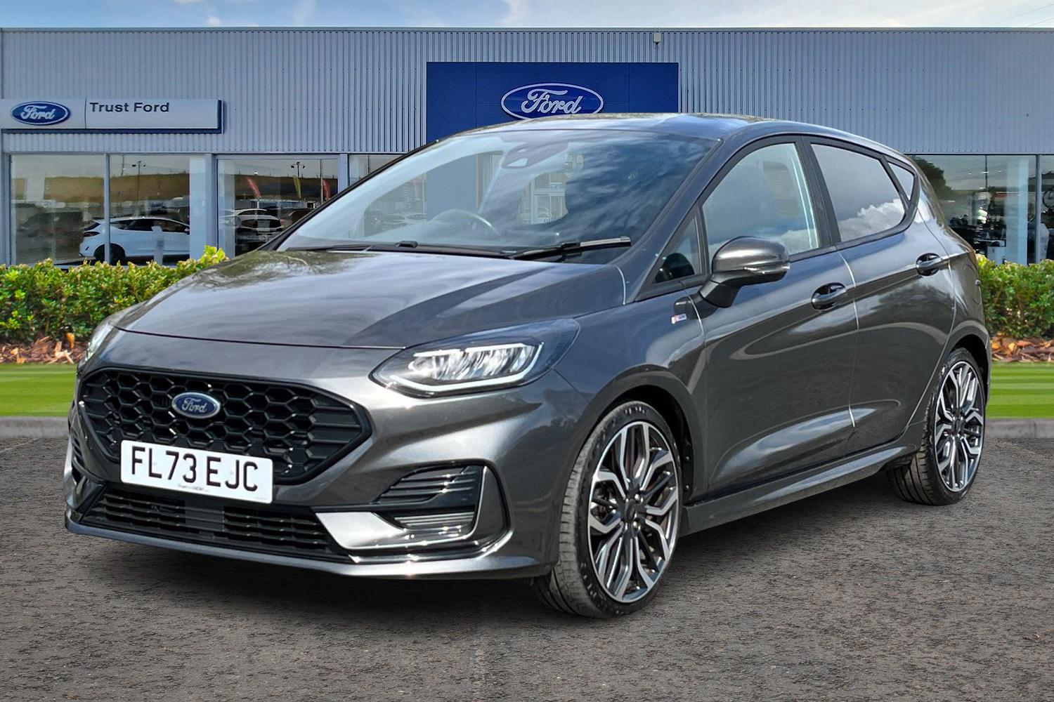 Ford FIESTA Photo 4