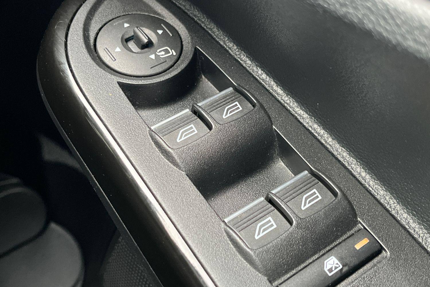 Ford B-MAX Photo 15
