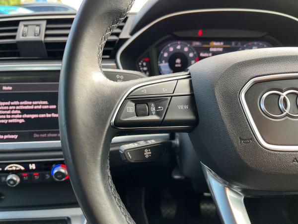 Audi Q3 Photo autoimg-4e2c5d61967dd7da5099632842aa3460076d4d83.jpg