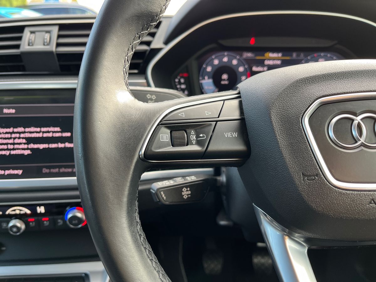Audi Q3 Photo 14
