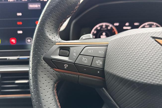 CUPRA Formentor Photo 16