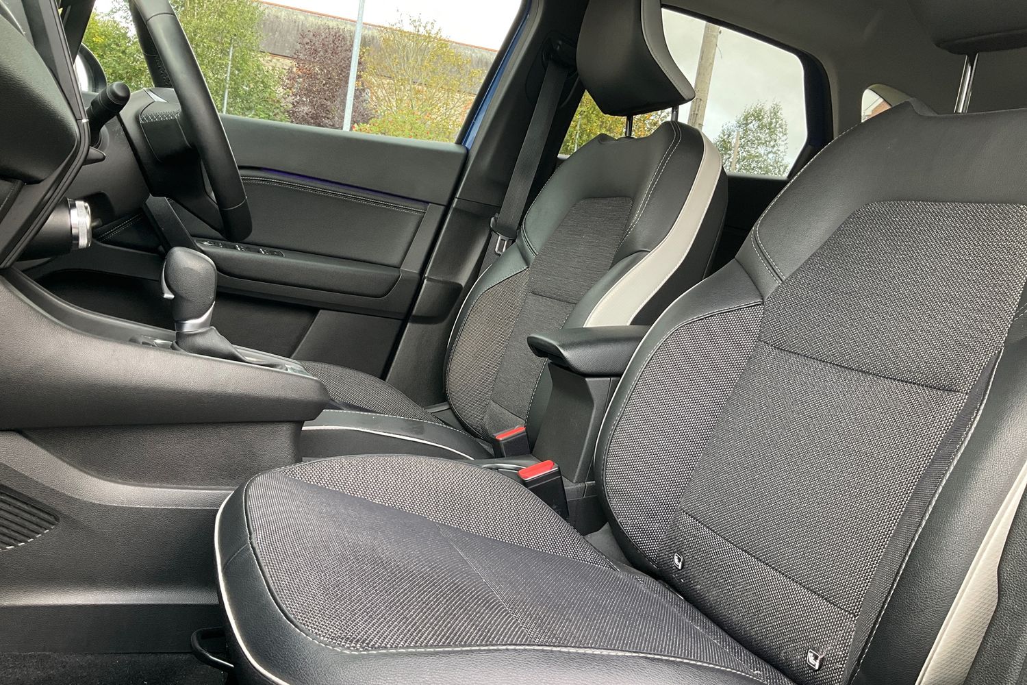 Renault CAPTUR Photo 18