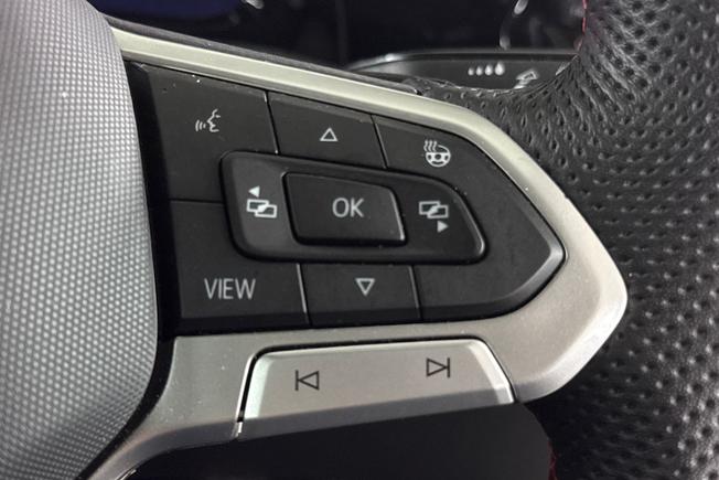 Volkswagen Golf Photo 17