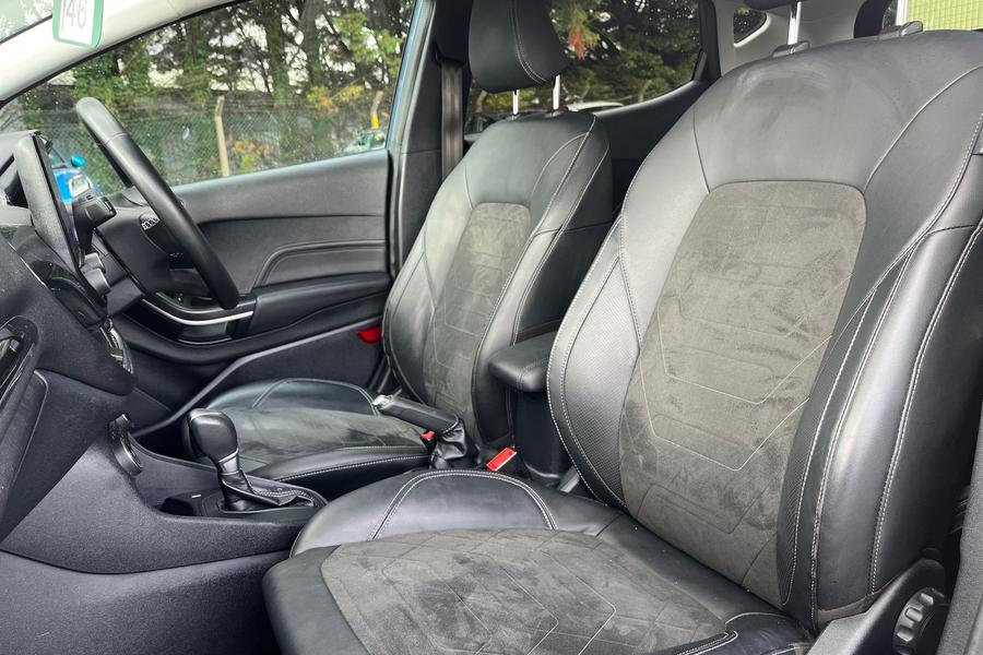 Ford FIESTA Photo autoimg-4e32369c5085ffc97ae1a84bd92d858e19a1e4e6.jpg