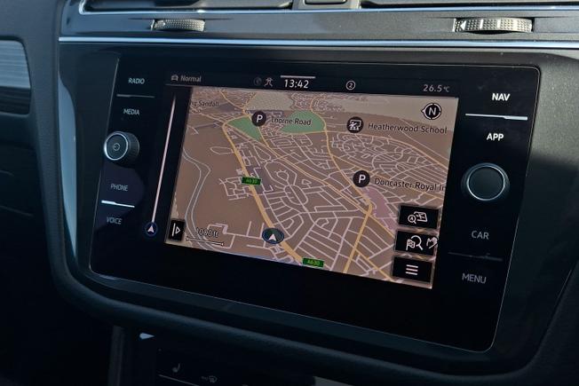 VOLKSWAGEN Tiguan Allspace Photo 14
