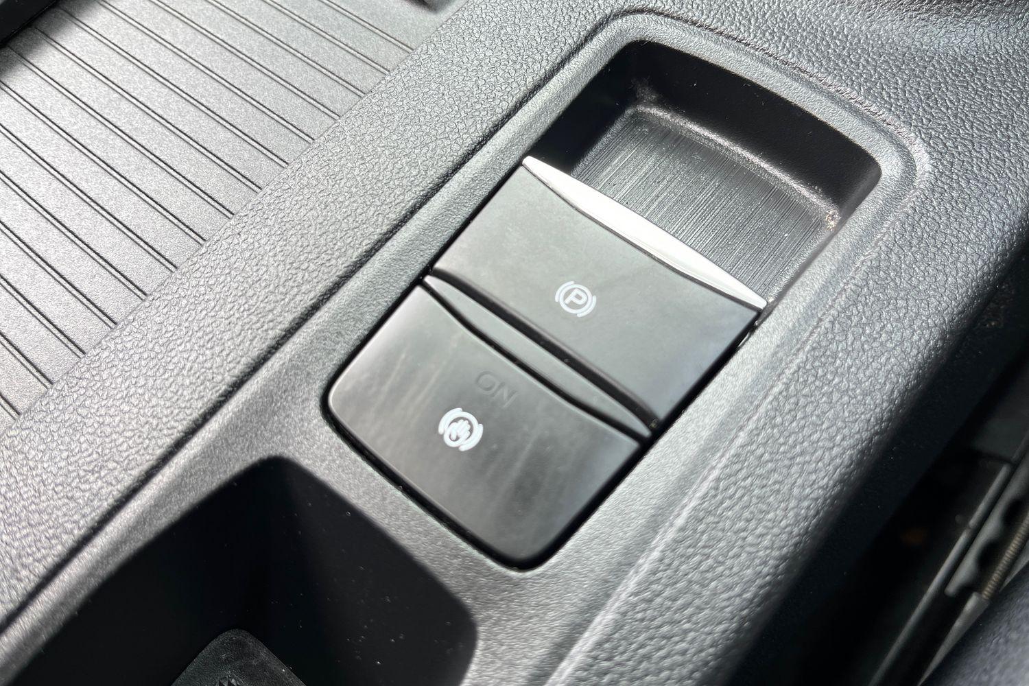 Ford Kuga Photo 34