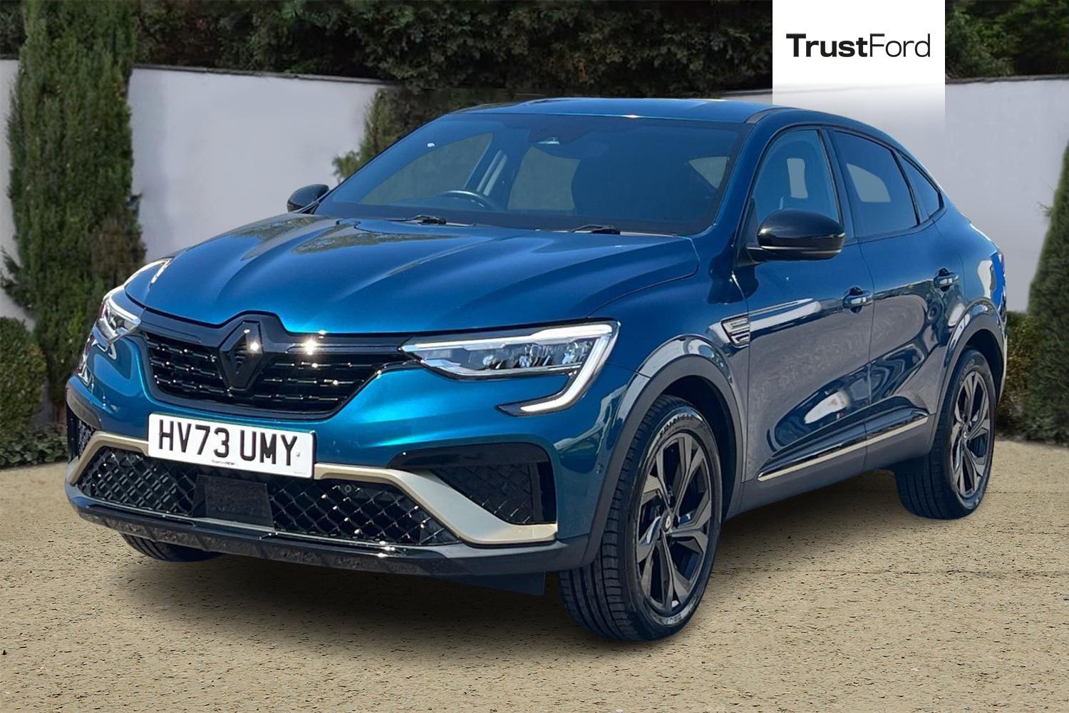 Renault ARKANA Photo 4