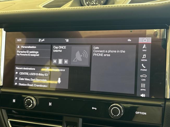 PORSCHE Macan Photo 31