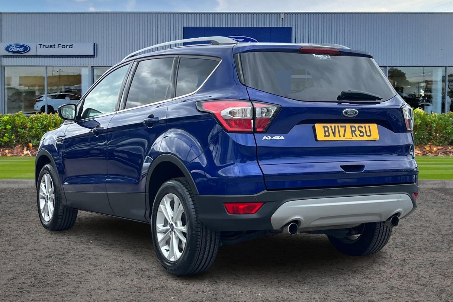 Ford KUGA Photo 1