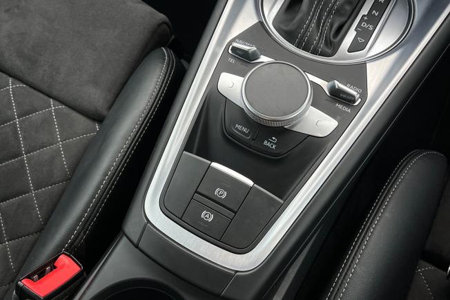 Audi TT Photo 31