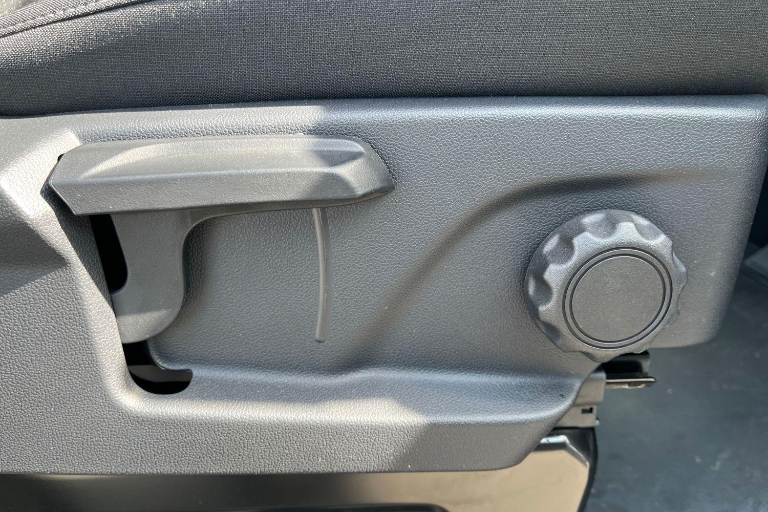 Ford E-Transit Custom Photo 27