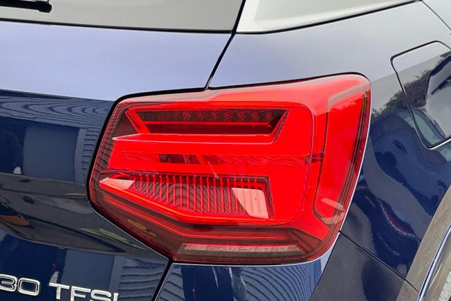 Audi Q2 Photo 18