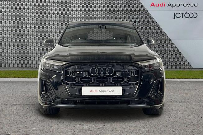 AUDI Q7 Photo 8