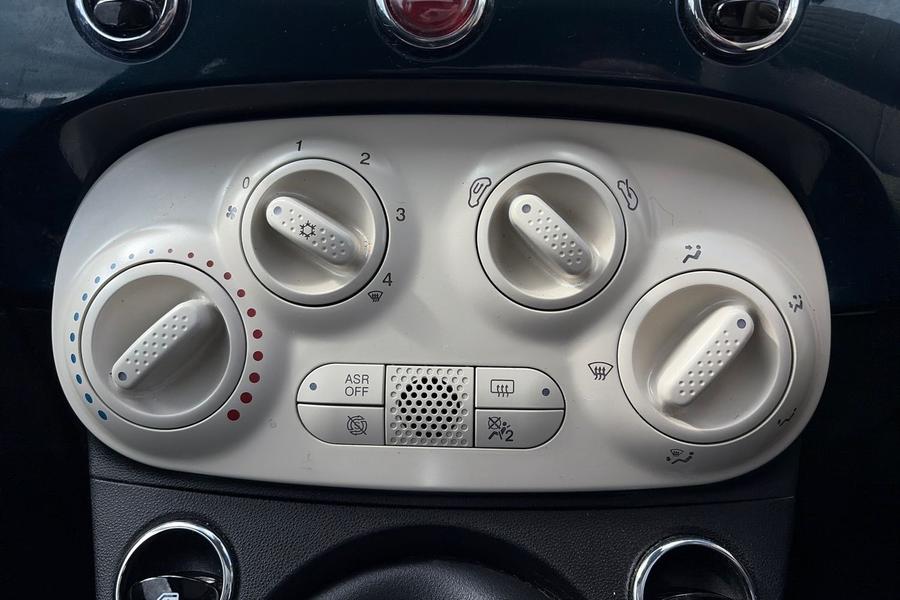 Fiat 500 Photo autoimg-4e425fd2cb9d5d594bb2abaaec00f07b7bc80b31.jpg