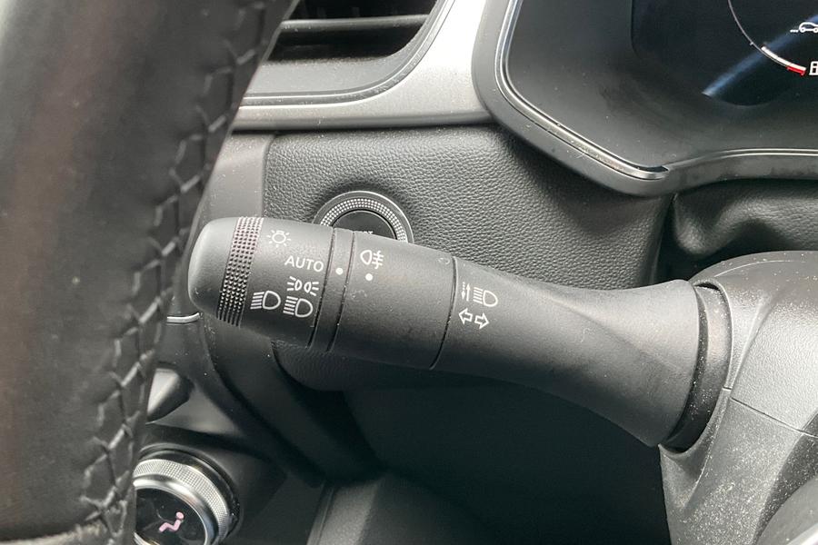 Renault CAPTUR Photo autoimg-4e43cb2aab40575ee300159dc3422b5afbc9c820.jpg