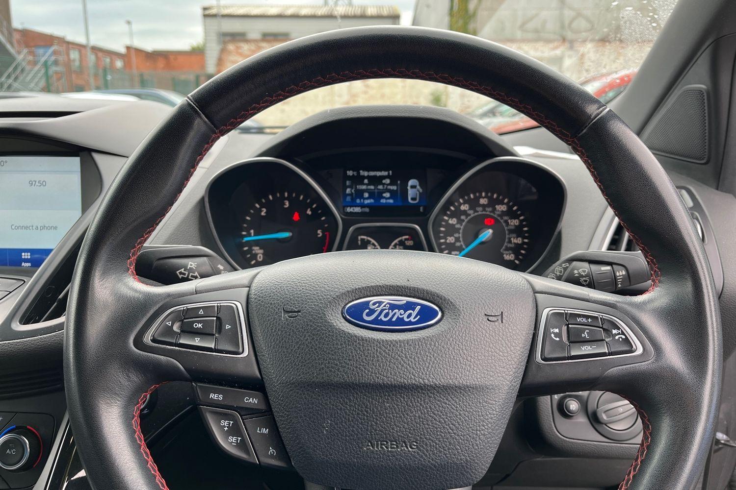 Ford KUGA Photo 11
