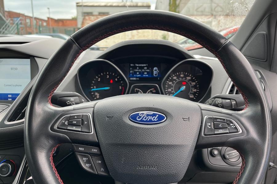 Ford KUGA Photo autoimg-4e45376163ac28ee518f0025d6953a6ce7586f67.jpg