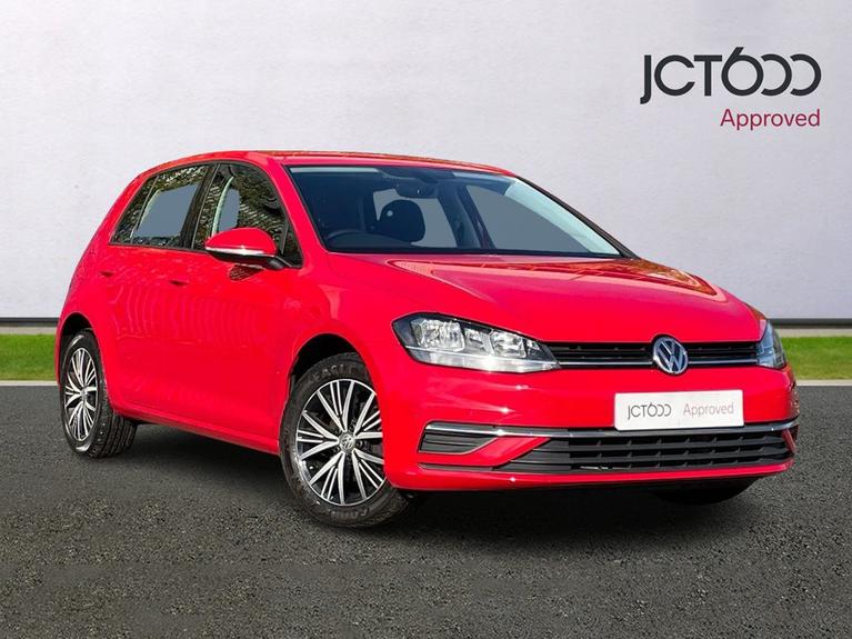 Used 2018 VOLKSWAGEN Golf 1.0 TSI SE Nav Hatchback 5dr Petrol DSG Euro 6 (s/s) (110 bhp) Red at JCT600