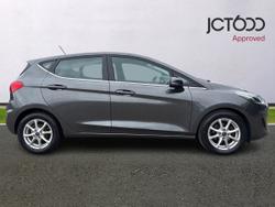 FORD Fiesta Photo 4